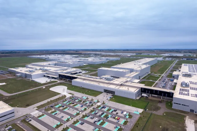 Kevesli a fizetését és könnyen elcsábítható lenne a magyar munkás