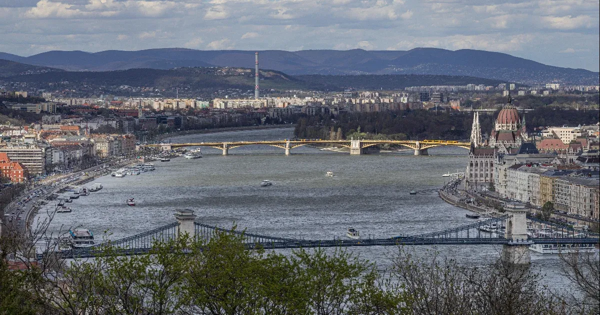 A főváros csődbe taszításával is Magyar Pétert akarja megszorongatni a kormány