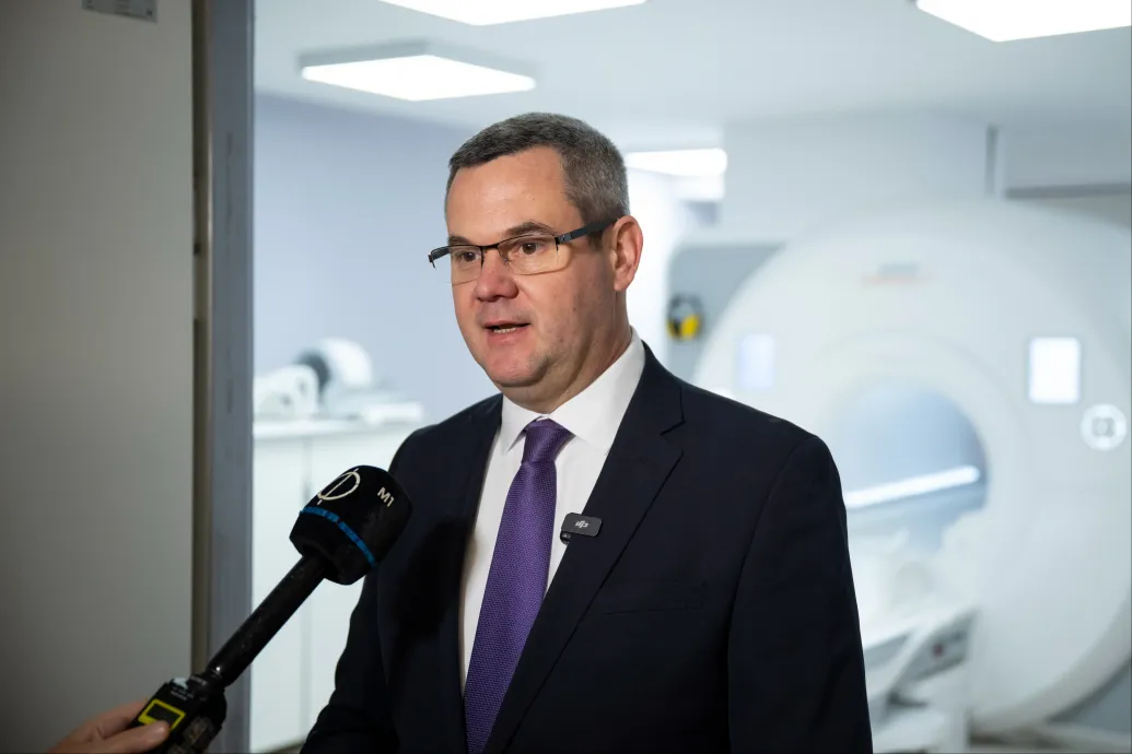 Takács Péter: A stílusért elnézést kérek, hiba volt