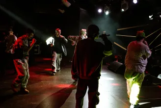 Nem mindenkinek tetszik, de a magyar rapzene új korszakba lépett