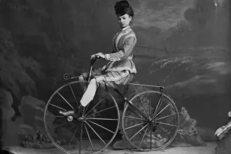 A 19. század végén az orvosok attól féltek, hogy a nők arca végleg eltorzul a biciklizéstől