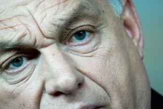 A Politico szerint magyar vétóveszély megkerülésére készülhetnek az orosz vagyont használó ukrán hitel miatt