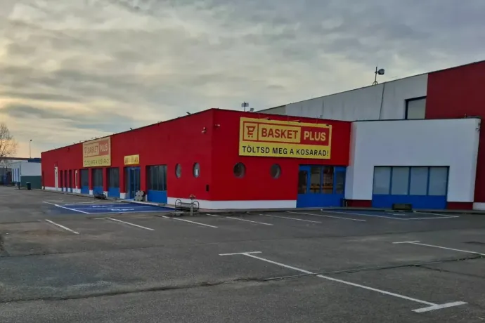 Russian discount chain opens long-awaited first store in Hungary