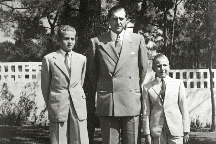 I. János Károly spanyol király 18 évesen véletlenül lelőtte a 14 éves öccsét