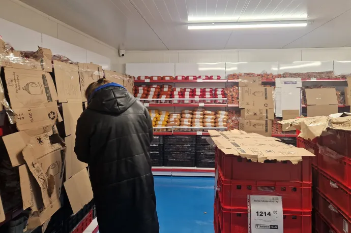 Felvágottak a hűtőkamrában – Fotó: Olvasói fotó / Telex