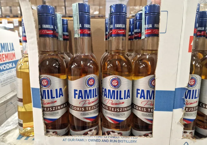 Rágcsálnivalók és valamilyen ismeretlen, csokistejszínhab-ízű ital – Fotó: Olvasói fotó / Telex