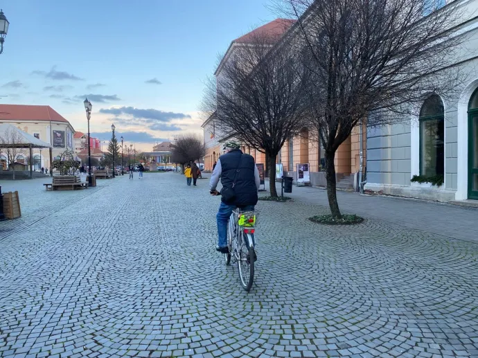 A szentgyörgyi főtér – Fotó: Tőkés Hunor / Transtelex