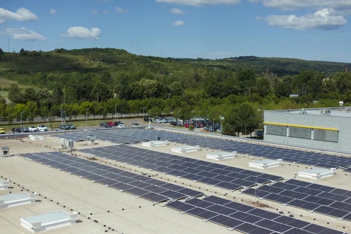 Miért éri meg a naperőmű a nagyvállalatoknak?