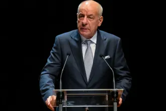 A Fidesz törvénymódosítással biztosítaná, hogy a következő parlament ne állíthassa csak úgy félre Sulyok Tamást