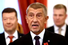 Babiš mégis megválik az Agrofert holdingtól, hogy miniszterelnök lehessen