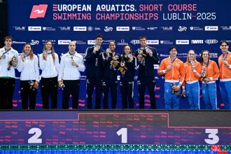Ezüstérmes a 4x50 méteres mixed gyorsváltó a rövidpályás úszó Eb-n