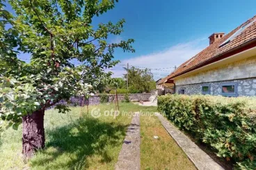 Három ikonikus magyar vár, ahol a múlt életre kel, és a közelben otthon is vár