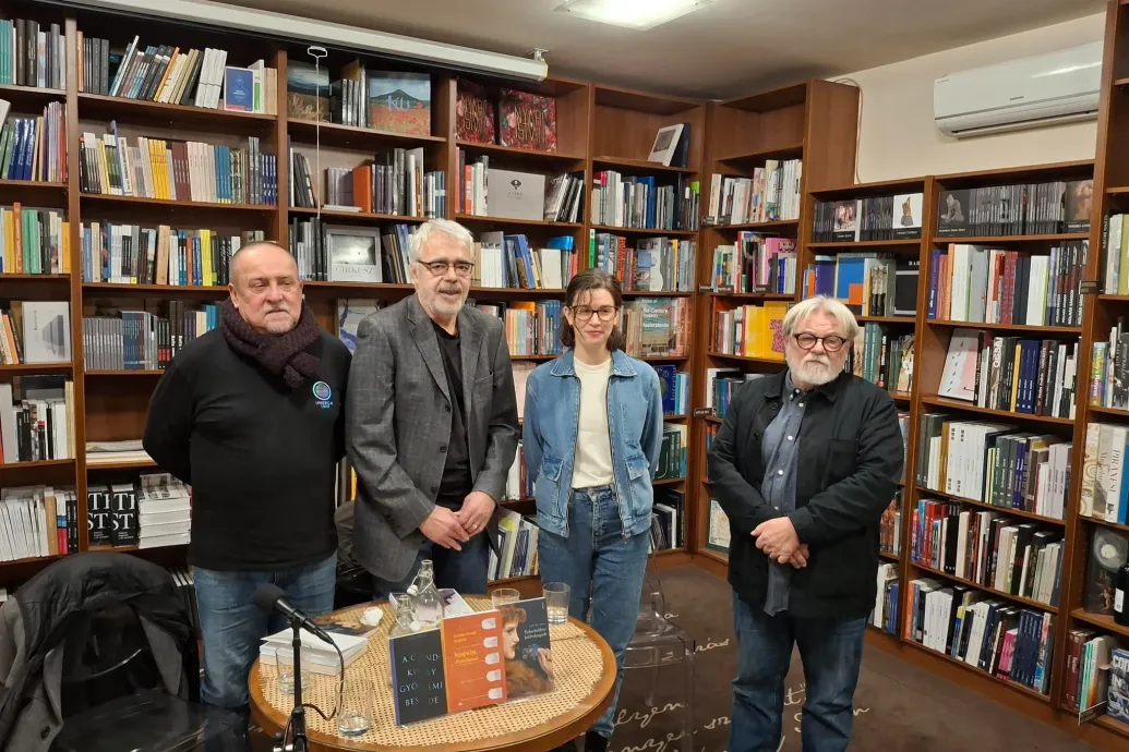 Kustos Júlia kapta idén a Horváth Péter Irodalmi Ösztöndíjat