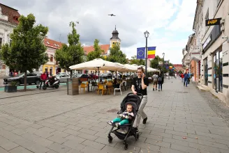 „Mindenki azt kérdezi, mikor lesz gyerek. Senki nem kérdezi, miből” – akarnak-e gyereket az erdélyi fiatalok?