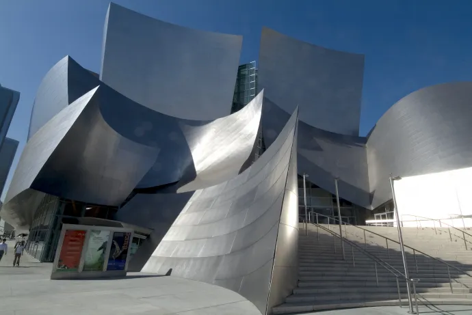 A bilbaói Guggenheim Múzeum, a Los Angeles-i Walt Disney Concert Hall, illetve a prágai Táncoló Házak – Fotó: AFP
