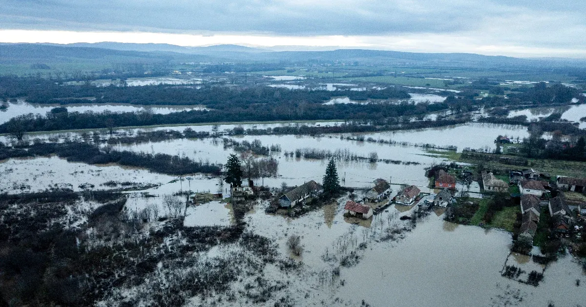 Utakat kellett lezárni Nógrádban áradás miatt