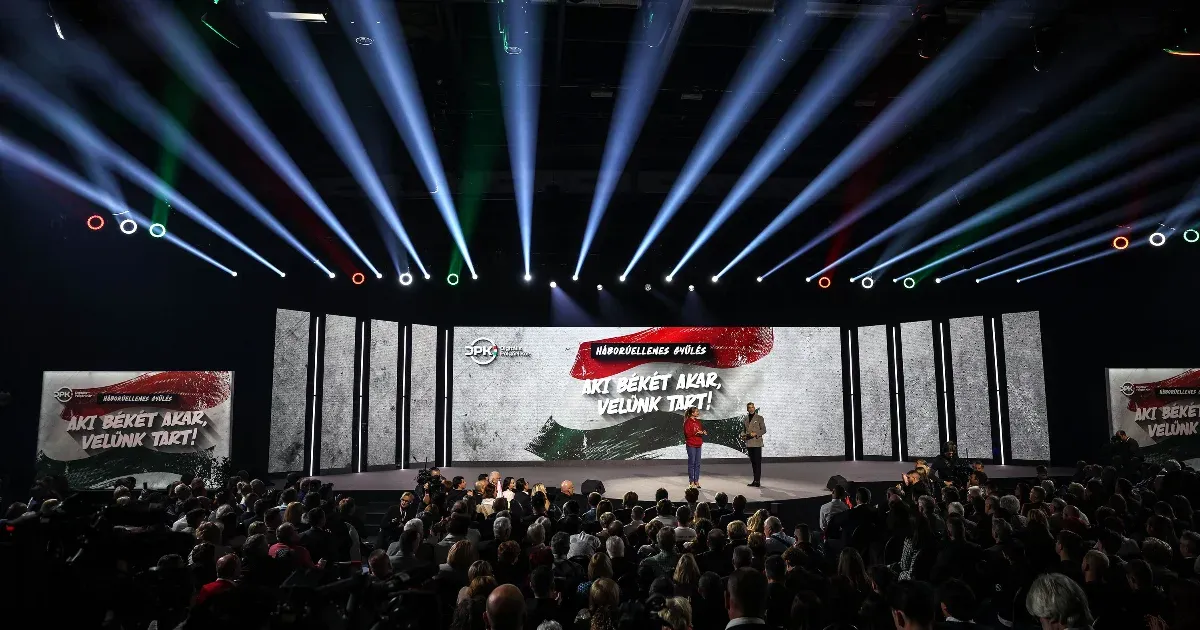 Rákay Philip szerint annyian nézik a DPK-gyűléseket, hogy Magyar Péter idegállapotba jön