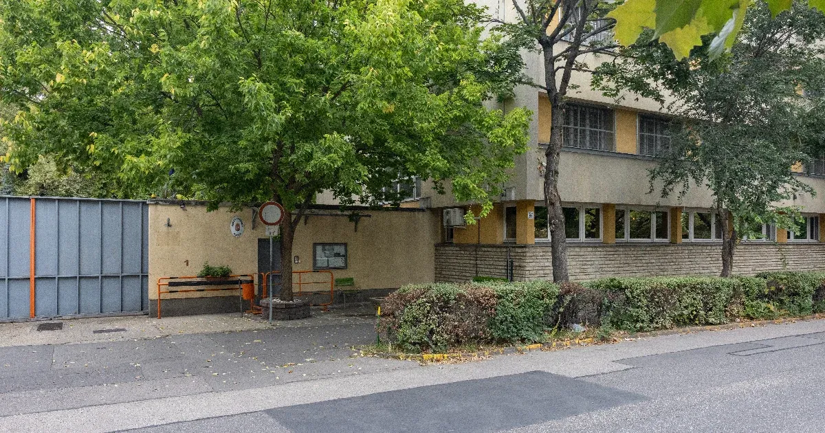 Tavaszig házi őrizetben marad a Szőlő utcai javítóintézet volt ügyintézője