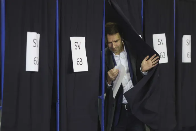 Az USR jelöltje – Fotó: Octav Ganea / INQUAM Photos