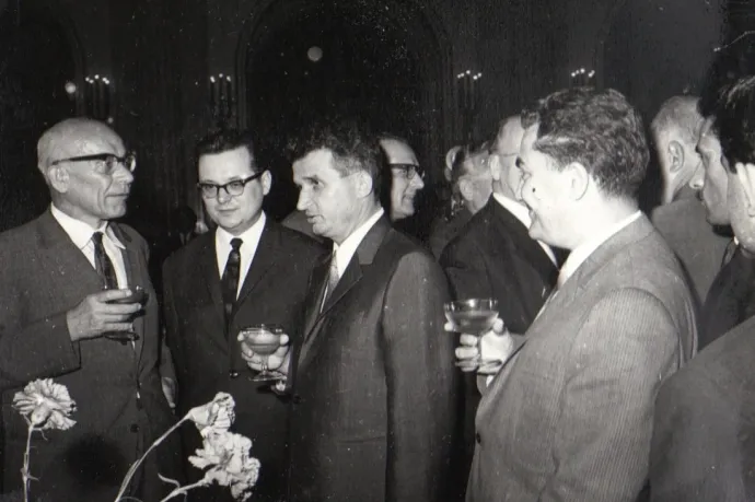 A kommunizmus története: Románia a nemzetközi kapcsolatokban 1944-1989 között