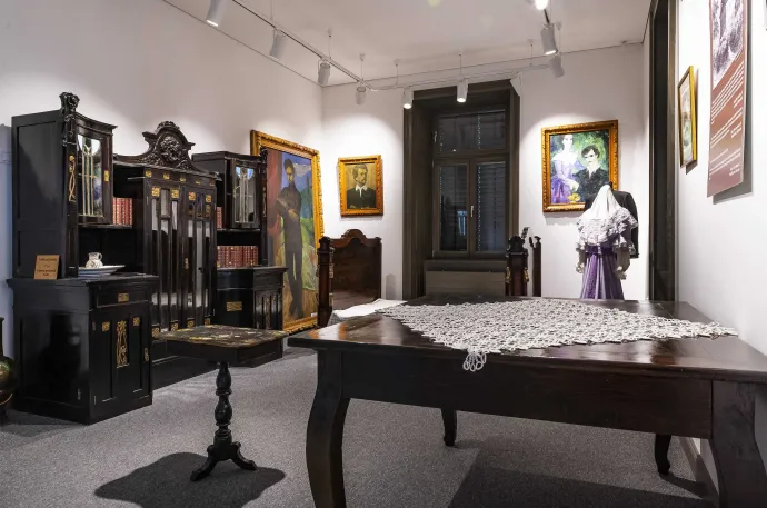 A Petőfi-emlékszoba 2022. szeptember 25-én, a koltói Teleki-kastélyban, ahol Petőfi Sándor és Szendrey Júlia a mézesheteit töltötte 1847 szeptemberében és októberében – Fotó: Balázs Attila / MTI