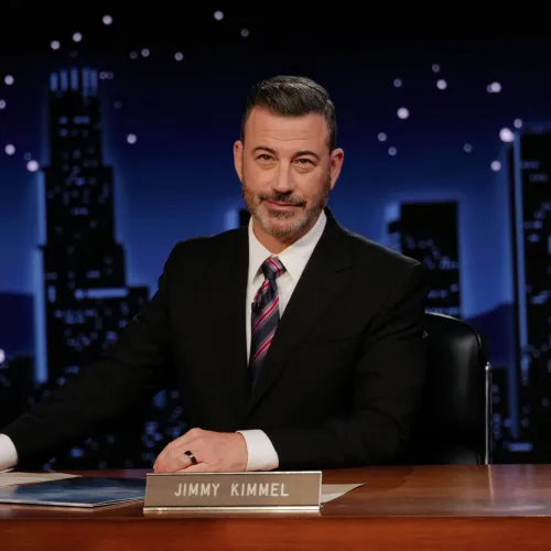 Jimmy Kimmel az idei letiltása ellenére 2027-ig biztosan marad az ABC-nél
