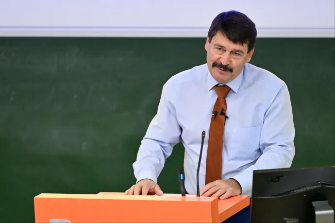 Áder János a kegyelmi ügyről: A kollégáim megóvtak attól, hogy ilyen helyzetbe kerüljek