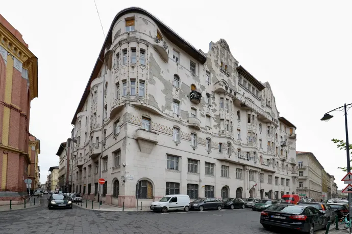 L. Simon László vitába keveredett a Gutenberg-ház lakóival, ezért módosítani akarja a társasházi törvényt