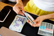 Januártól nőhet az ingatlan- és számos más adó, alkotmányos az erről szóló törvény