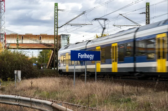 Magánkézbe adják a reptéri gyorsvasút fejlesztését – itt vannak a legfontosabb kérdések a koncessziós terv körül