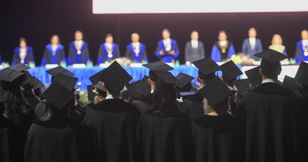 „Inkompetens kóklereket fogunk átengedni” – a Semmelweis új szabályzata korlátozza, hány hallgatót lehet megbuktatni