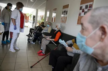 Új influenzatörzs fertőz Magyarországon, a vakcina csak részben véd ellene