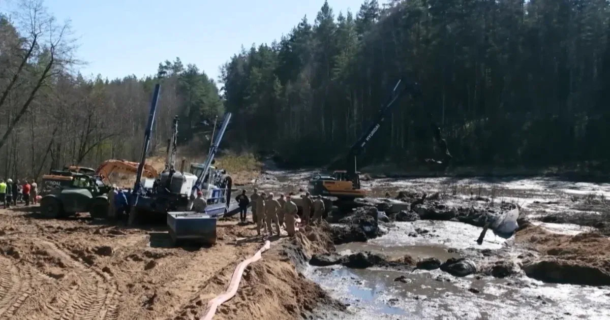 Lettország tőzegláppal védekezne az orosz tankok ellen