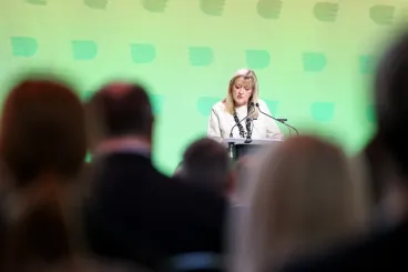 Schmidt Mária alapítványának ki kell adnia a dokumentumokat, amiket nagyon nem akart