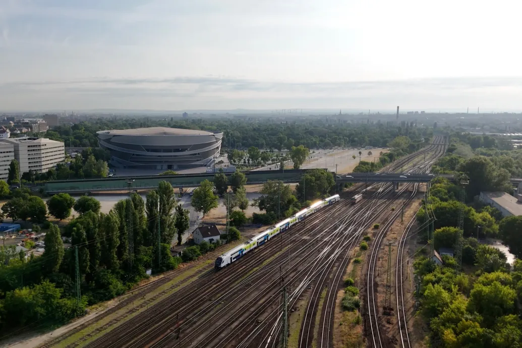 Hetven új kínai motorvonatot vehet az állam