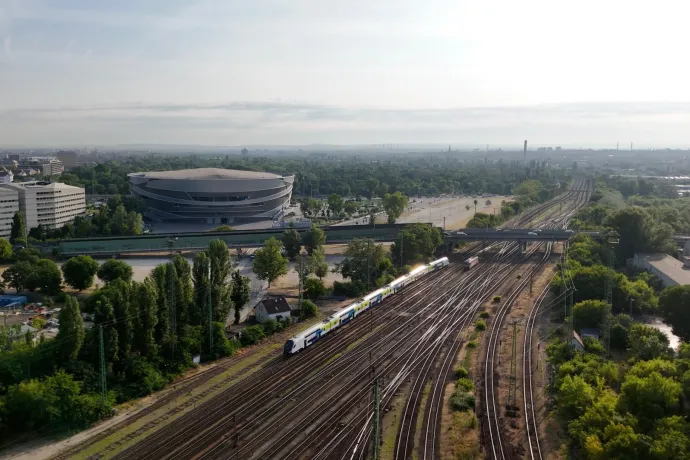 Hetven új kínai motorvonatot vehet az állam