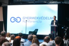 Magyar Péter közzétett egy jelentést, amiben több száz lelkileg, fizikailag és szexuálisan bántalmazott gyermekről írnak