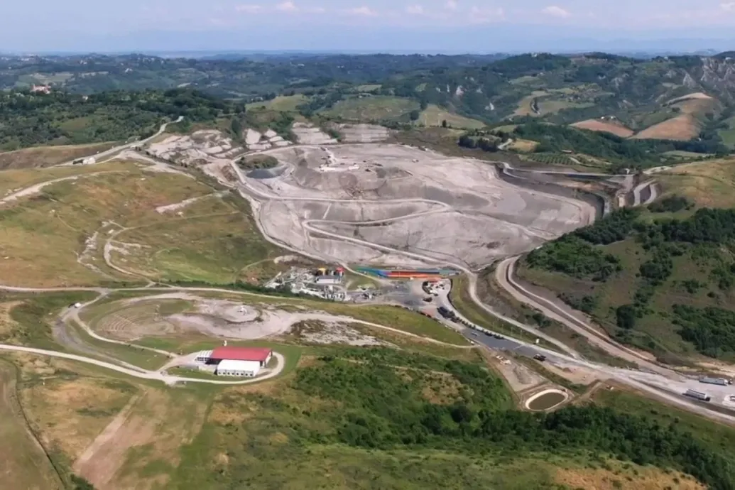 Arte: A festői szépségű toszkán falu, ami vagyont csinált a szemétből