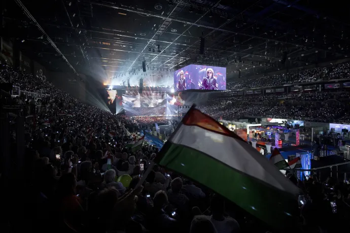 Demjén Ferenc koncertje a Digitális Polgári Körök (DPK) első országos találkozóján a Papp László Budapest Sportarénában 2025. szeptember 20-án – Fotó: Fischer Zoltán / Miniszterelnöki Kommunikációs Főosztály / MTI