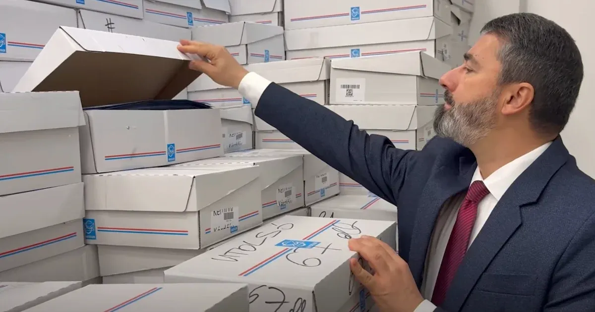 A kormány szerint 1,6 millió magyar válaszolta meg a nemzeti konzultáció adóemelésekről szóló kérdéseit