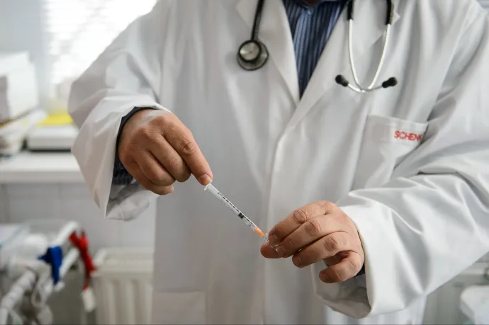 Több gyógyszertárban is elfogyott az influenza elleni oltás, az NNGYK is megerősítette a hiányt