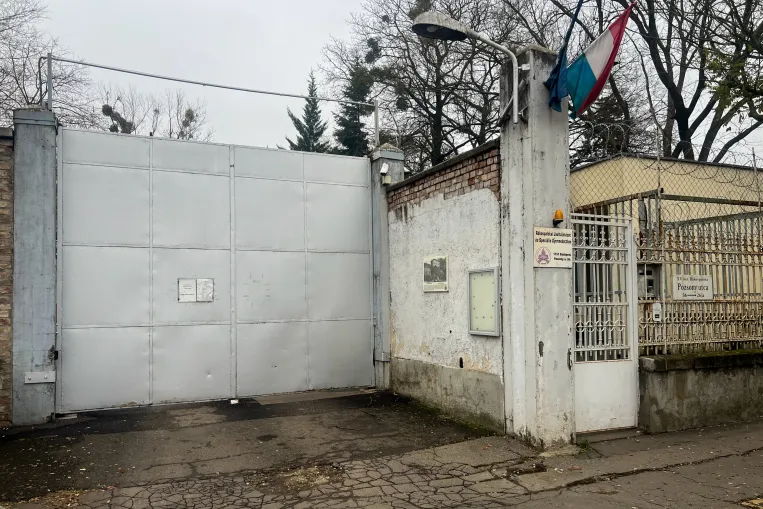 Verés, prostitúció 14 évesen, elhallgattatott áldozatok: lesújtó képet festettek a gyermekotthonokról az ombudsmanok