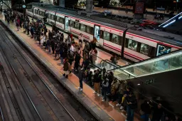 Spanyolország havi 60 eurós országbérletet vezet be