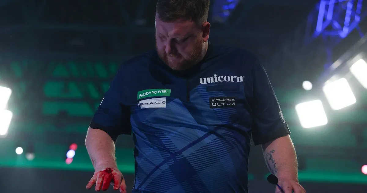 Darts-vb: belevert párszor az asztalba az egyik kiemelt versenyző, miután kiesett