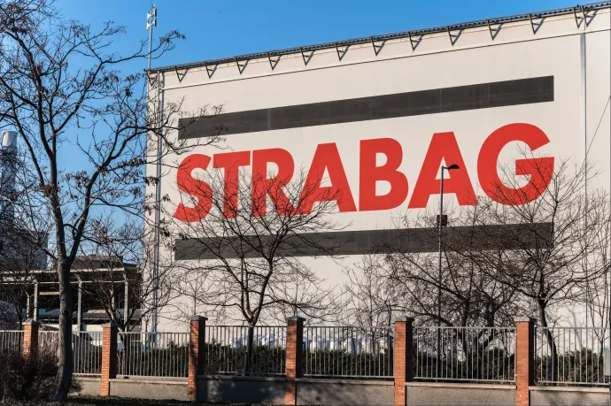 Szerdától megint járható az M30-as autópálya, ami miatt annyit veszekedett Lázár János és a Strabag