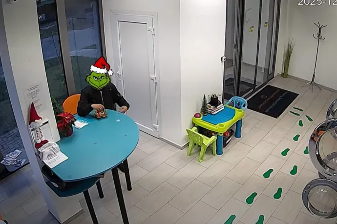 Videón, ahogy a szolnoki Grincs hidegvérrel zsebre teszi az összes szaloncukrot egy mosodában