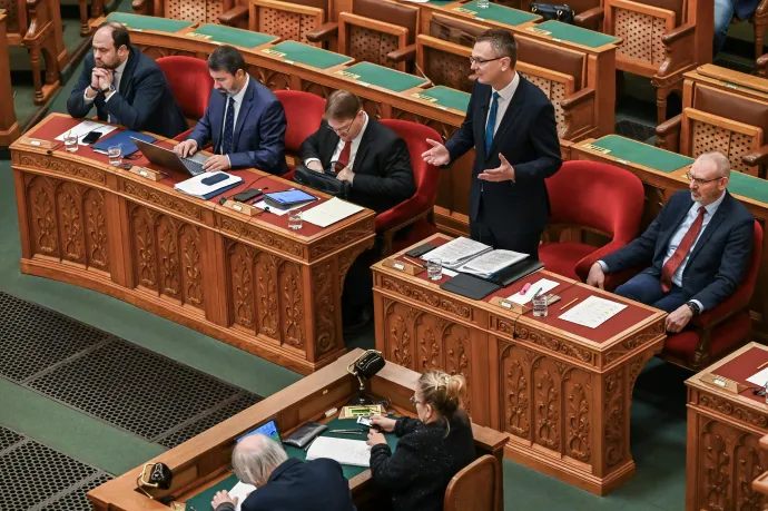 Rétvári Bence – Fotó: Alföldi Dániel István / Telex