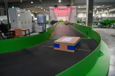 Már a Gazdasági Versenyhivatal is foglalkozik a csomagszállítási panaszokkal