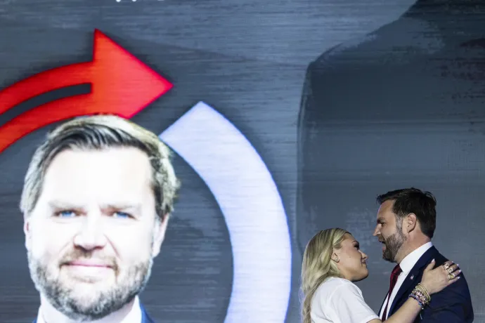 Erika Kirk és J. D. Vance az Ole Miss pavilonjában, a Mississippi Egyetem campusán, 2025. október 29-én – Fotó: Brad Vest / Getty Images