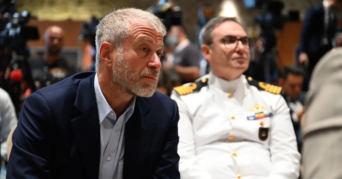 Abramovicsnak el kell adományoznia a Chelsea eladásából befolyó pénzt, vagy bíróság elé kell állnia